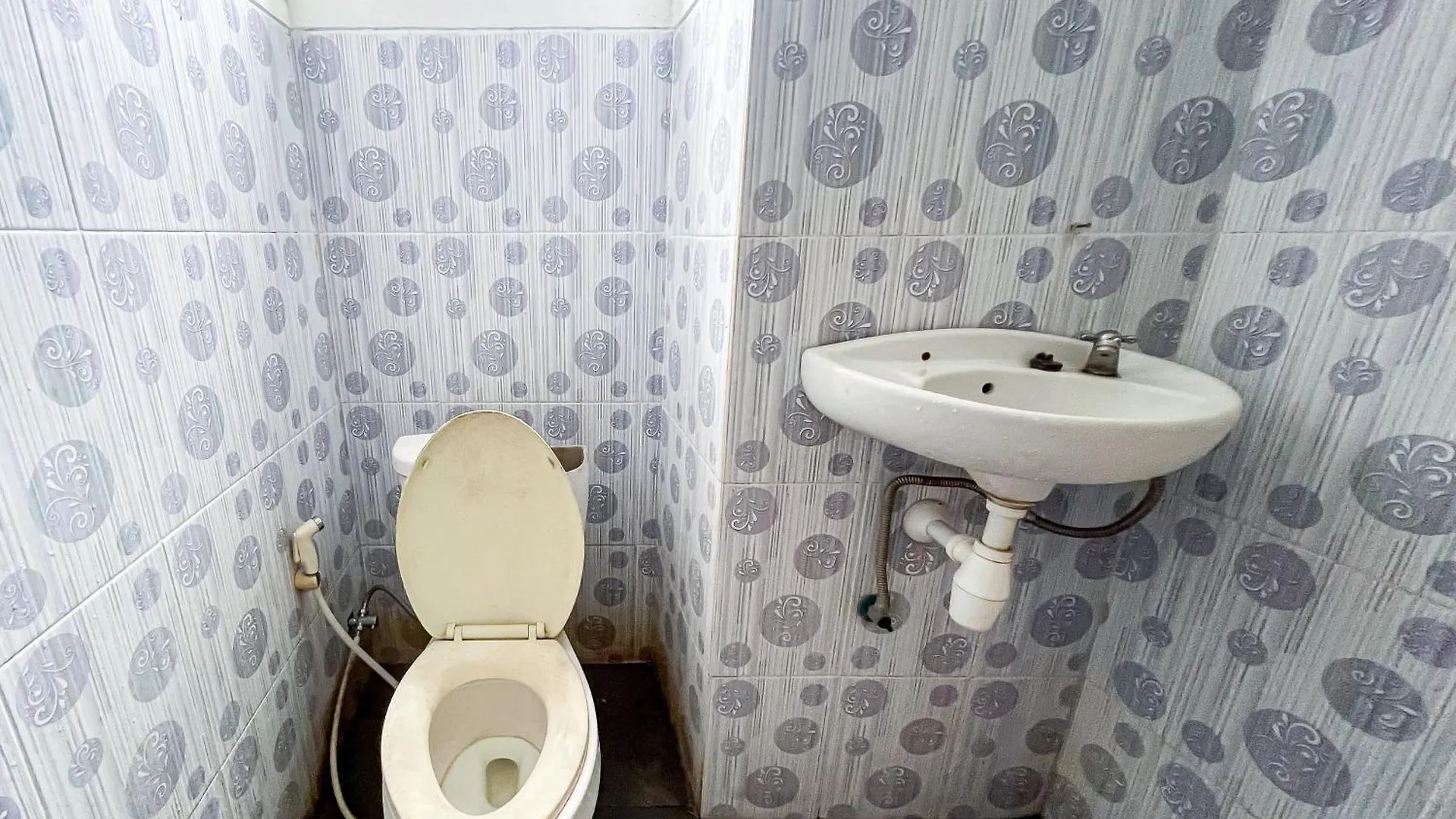 ** Hotel Reddoorz At Napura Homestay Teuku Umar Denpasar Indonesia
